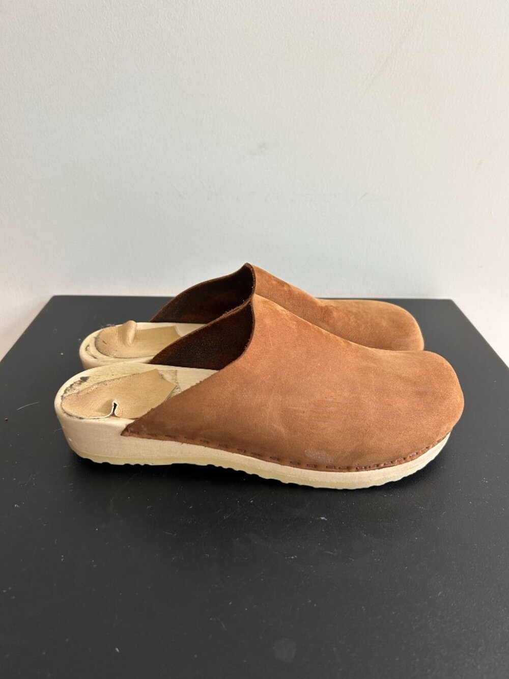 No.6 Contour Clog Tobacco Suede Wooden Clogs Size 7 - 7.5 - Picture 4 of 9